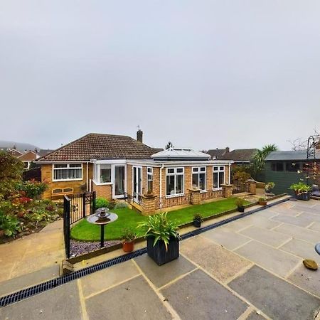 Charming Coastal Bungalow Cayton Extérieur photo