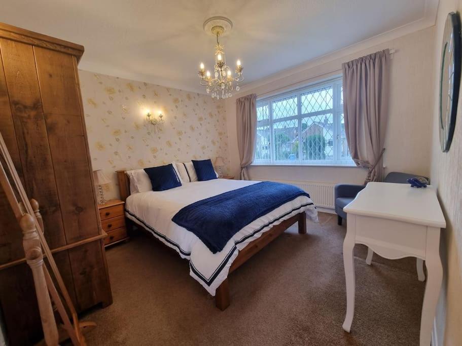 Charming Coastal Bungalow Cayton Extérieur photo